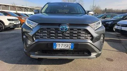 Grigio Usata 2019 Toyota RAV4 Hybrid Lounge SUV | 22.950 € (Ottimo prezzo)