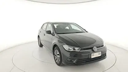 Usata VW Polo Life 95 CV (69 kW) 2025 Nero Utilitaria