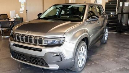 Novo Jeep Avenger Altitude 109 HP (80 kW) 2025 Cinzento SUV