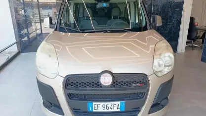 Usata Fiat Doblò Dynamic 105 CV (77 kW) 2010 Grigio Monovolume
