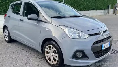 Usata Hyundai i10 66 CV (48 kW) 2014 Grigio Utilitaria