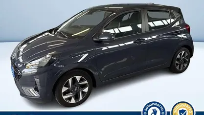 Blu metallizzato Usata 2024 Hyundai i10 Due volumi | 14.900 € (Buon prezzo)