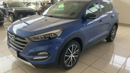 Usata Hyundai Tucson GO! 140 CV (102 kW) 2018 Blu SUV