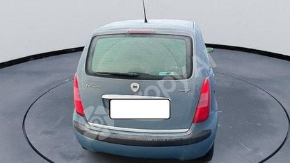 Usata Lancia Musa 90 CV (66 kW) 2006 Grigio Monovolume