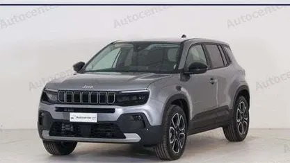 Grigio Usata 2024 Jeep Avenger Summit SUV | 24.500 € (Buon prezzo)