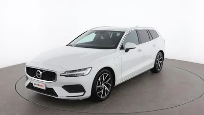 Bianco Usata 2020 Volvo V60 Business Edition Station wagon | 26.399 € (Buon prezzo)