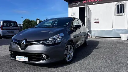 Usata Renault Clio IV Zen 75 CV (55 kW) 2016 Grigio Berlina