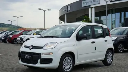 Bianco divino Nuova 2025 Fiat Grande Panda Due volumi | 14.000 € (Buon prezzo)