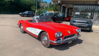 Usata Chevrolet Corvette 230 CV (169 kW) 1960 Marrone Cabrio