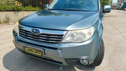Usata Subaru Forester 150 CV (110 kW) 2008 Verde SUV