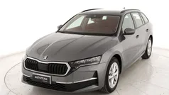 Grigio Usata 2024 Skoda Octavia Executive Station wagon | 28.500 € (Buon prezzo)