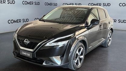 Käytetty Nissan Qashqai N-Connecta 158 HP (116 kW) 2023 Musta Katumaasturi