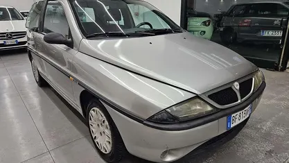Occasion Lancia Ypsilon 60 ch (44 kW) 1999 Argent Citadine
