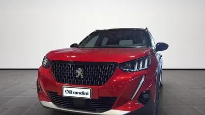 Usata Peugeot 2008 GT 131 CV (96 kW) 2021 Rosso SUV