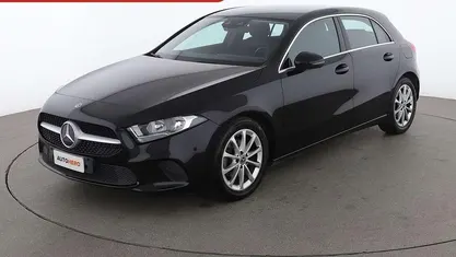 Usata Mercedes A180 136 CV (100 kW) 2021 Nero Berlina