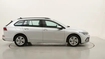 Usata VW Golf VIII Life 116 CV (85 kW) 2022 Argentoargento Station wagon