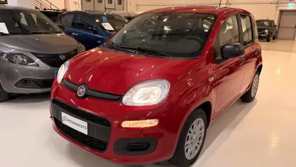 Nuova Fiat Panda 65 CV (47 kW) 2026 Rosso Utilitaria