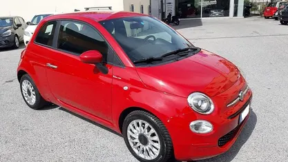 Begagnad Fiat 500 Connect 69 HK (50 kW) 2021 Röd Sedan