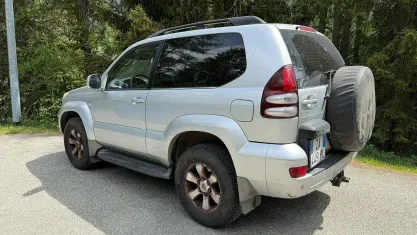 Usata Toyota Land Cruiser Sol 166 CV (122 kW) 2005 Grigio SUV