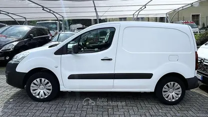 Bianco Usata 2021 Peugeot E-Partner Monovolume | 13.500 €