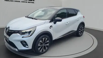 Usata Renault Captur Techno 94 CV (69 kW) 2023 Bic.bianco/tetto nero SUV
