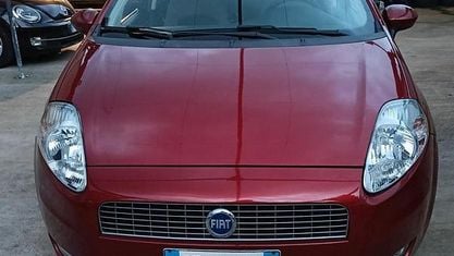 Usata Fiat Grande Punto Active 65 CV (47 kW) 2007 Rosso Utilitaria