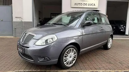 Grigio Usata 2012 Lancia Ypsilon Due volumi | 3799 € (Ottimo prezzo)