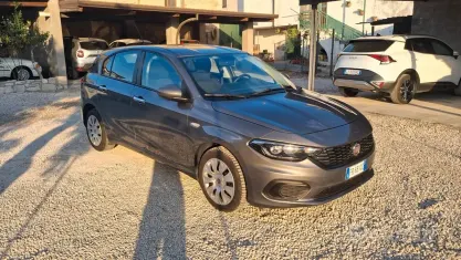 Usata Fiat Tipo 120 CV (88 kW) 2018 Grigio Berlina