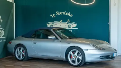 Usata Porsche 911 Carrera 4 Cabriolet 300 CV (220 kW) 2001 Grigio Cabrio