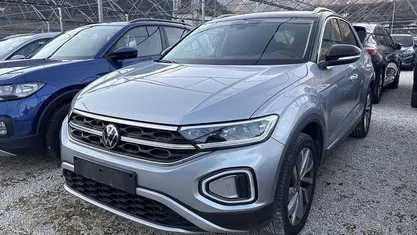 Usata VW T-Roc Style 150 CV (110 kW) 2023 Bianco metallizzato SUV