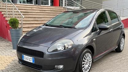 Usata Fiat Grande Punto Dynamic 75 CV (55 kW) 2010 Nero Utilitaria
