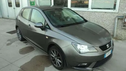 Grigio Usata 2015 Seat Ibiza I-Tech Tre volumi | 7900 € (Buon prezzo)
