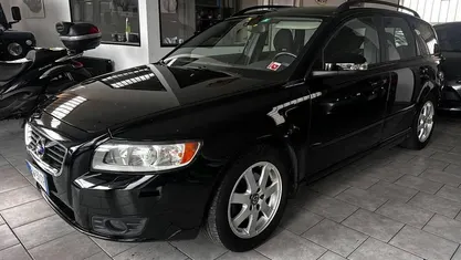 Nero Usata 2011 Volvo V50 R-Design Station wagon | 3999 € (Buon prezzo)