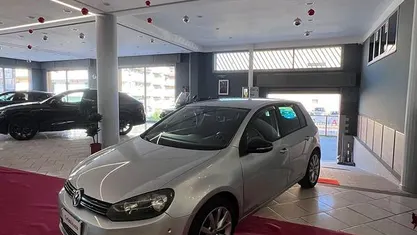 Usata VW Golf VI Highline 105 CV (77 kW) 2010 Grigio Utilitaria