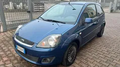 Blu Usata 2007 Ford Fiesta Ghia Tre volumi | 1800 € (Ottimo prezzo)