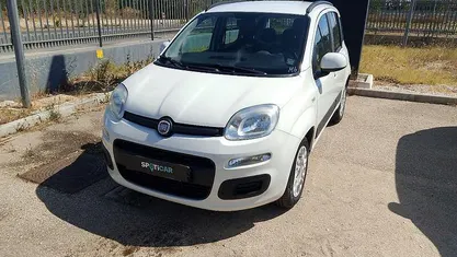 Bianco Usata 2014 Fiat Panda Lounge Due volumi | 7500 € (Cara)