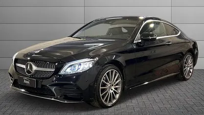 Usata Mercedes 220 Premium 195 CV (143 kW) 2019 Grigio Coupé