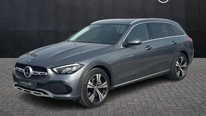 Usata Mercedes 220 Premium 200 CV (147 kW) 1983 Grigio Station wagon