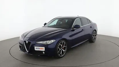 Usata Alfa Romeo Giulia Super 180 CV (132 kW) 2016 Blu Berlina
