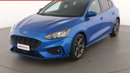 Begagnad Ford Focus ST-Line 125 HK (91 kW) 2021 Blå Sedan