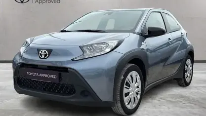 Usata Toyota Aygo X Active 72 CV (52 kW) 2024 Grigio SUV