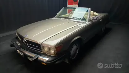 Usata Mercedes 560 245 CV (180 kW) 1988 Marrone Cabrio