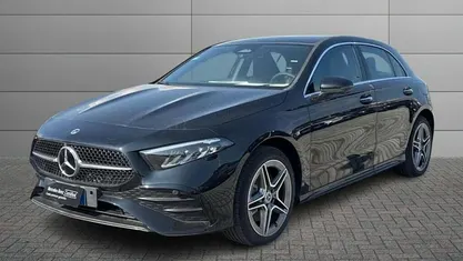Nero Usata 2024 Mercedes A250 AMG line Tre volumi | 38.900 € (Ottimo prezzo)