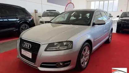 Usata Audi A3 Attraction 105 CV (77 kW) 2014 Argento Berlina
