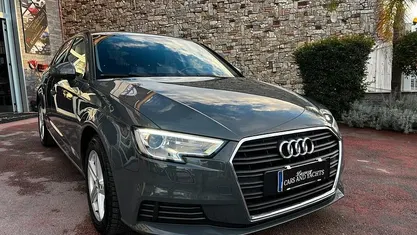 Usata Audi A3 116 CV (85 kW) 2019 Grigio Berlina