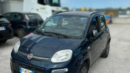 Usata Fiat Panda Lounge 80 CV (58 kW) 2017 Bluazzurro Utilitaria
