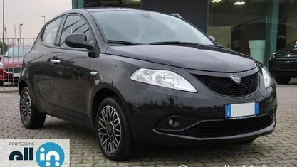 Usata Lancia Ypsilon Gold 69 CV (50 kW) 2020 Utilitaria