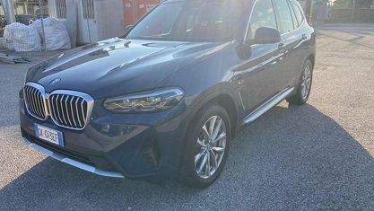 Usata BMW X3 292 CV (214 kW) 2022 Phytonic blue metallizzato SUV