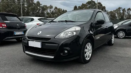 Usata Renault Clio II 75 CV (55 kW) 2010 Nero Berlina
