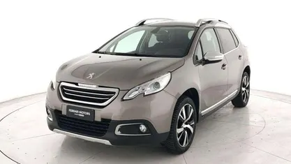 Usata Peugeot 2008 Allure 99 CV (72 kW) 2016 Bronzo SUV